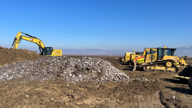 cnir constructorii au preluat amplasamentul si incep lucrarile la doua loturi din autostrada a8 69a73a1a07293