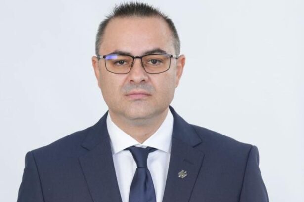 expertul in fonduri europene stelian baragan preia fraiele adr sud vest oltenia 69ba46b70e331