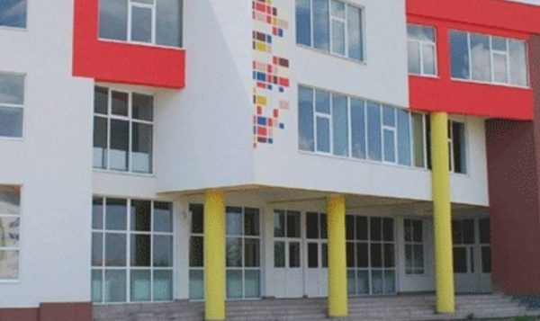 expozitie de pictura dedicata zilei internationale a femeii la palatul copiilor slatina 69a930b8c0680