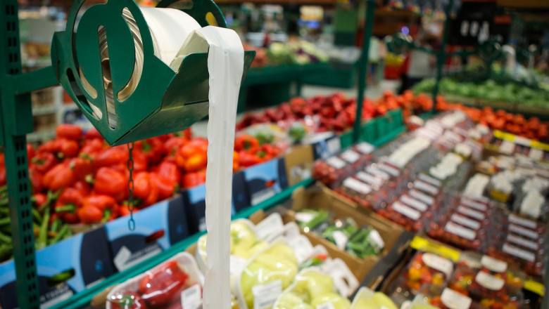 ministrul agriculturii solicita consiliului concurentei sa verifice adaosurile care apar pe traseul dintre fermier si consumator 69b456526665a