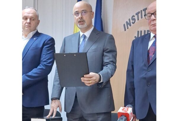 noul prefect de olt emil albota a depus juramantul 69aedc83a8140