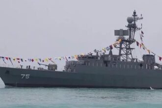 o nava de razboi a iranului lovita de un submarin langa sri lanka peste 100 de marinari disparuti 69a80d0037e89