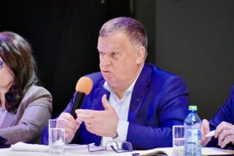 primarul din ramnicu valcea despre interzicerea jocurilor de noroc in slatina astia care dau tot din gura si care vor sa si adune voturi sa si le adune cum vor ei 69c24f5912a73