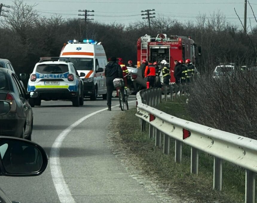 sofer baut rasturnat cu masina pe dn 65 la iesirea din bals spre craiova 69b54a0e13a9d