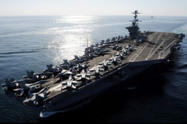 trump ordona protejarea comertului global marina militara a sua va escorta tancurile petroliere in stramtoarea ormuz 69a74dda4007b