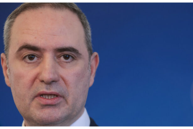 video ministrul nazare nu e o criza ci o schimbare de paradigma romania trece de la consum la competitivitate 69a6b91e0a5c3