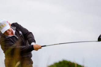 analiza daca ramanea pe terenul de golf acum ne ar fi fost mai bine un an de cand trump a zguduit economia lumii cu taxele sale vamale 69d24b24ab3a8