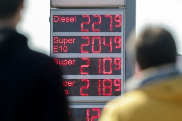 benzinariile din germania vor putea sa majoreze preturile doar o data pe zi 69cd33f140ffb