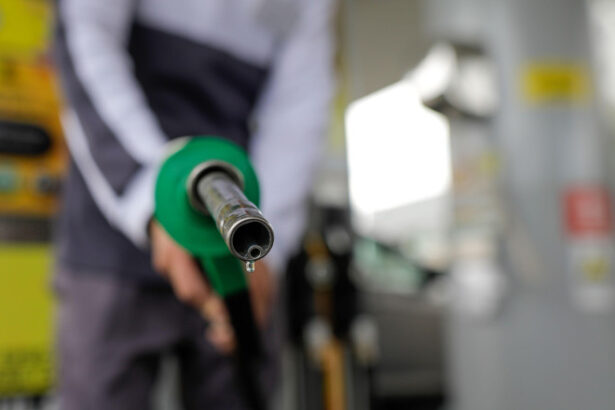 eurostat romania urca pe locul 2 in uniunea europeana la cresterea preturilor la combustibili in martie 2026 69e77a88501b1