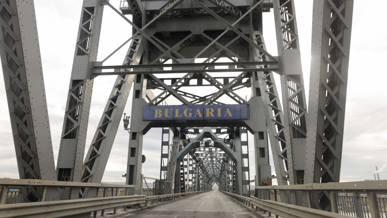 lucrarile de reparatie a podului giurgiu ruse au ajuns in etapa finala cand ar putea fi incheiate 69eb2406d717c