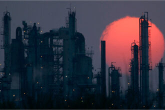 pietele energetice globale sunt la un pas de dezastru care sunt cei trei factori care imping lumea inspre marginea prapastiei 69e99c966ac5a