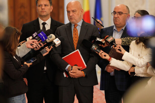 sindicatele au propus la intalnirea cu psd un program de guvernare pentru negocierile de formare a unei noi coalitii 69e8d7cfb5c48