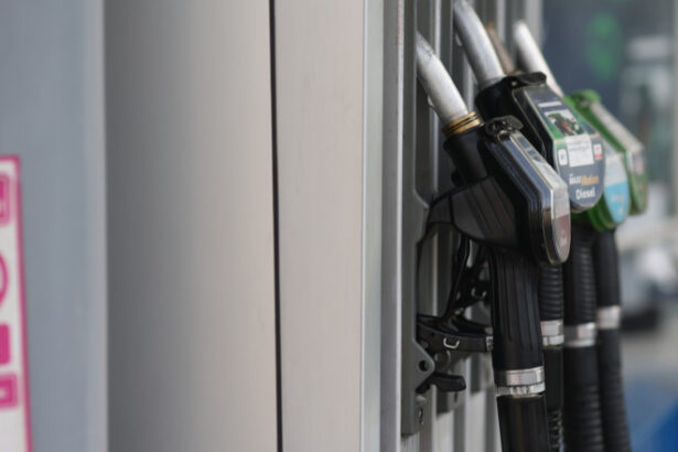 video ce nereguli a gasit anaf dupa controalele la benzinarii si la firme din domeniu bunuri in valoare de 122 000 de lei confiscate 69d63d42d7261