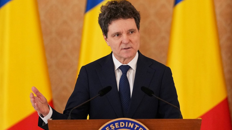 video ce spune seful statului despre criza carburantilor nu sunt probleme pentru zboruri pe termen scurt insa riscurile cresc 69ec3f97a4908